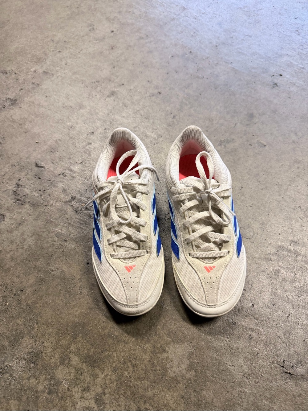 Adidas - Picture 2 of 5